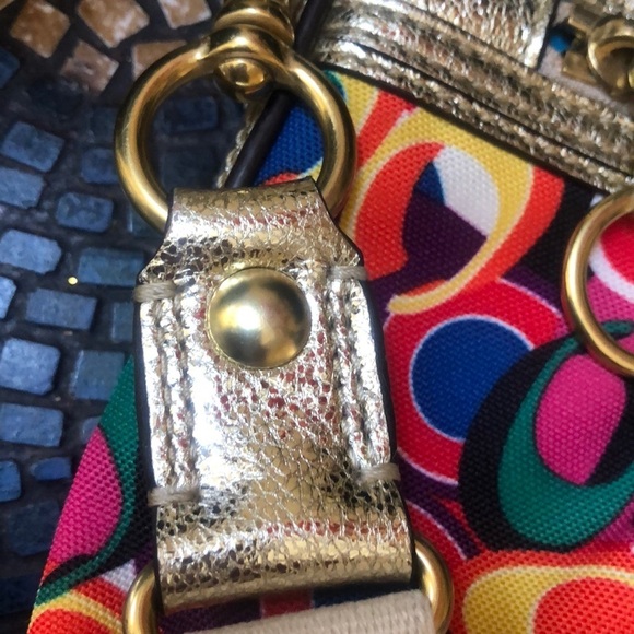 Coach Poppy Daisy Vibrant Colorful Signature “C” Gold Metallic Cross Body Bag - Picture 10 of 14